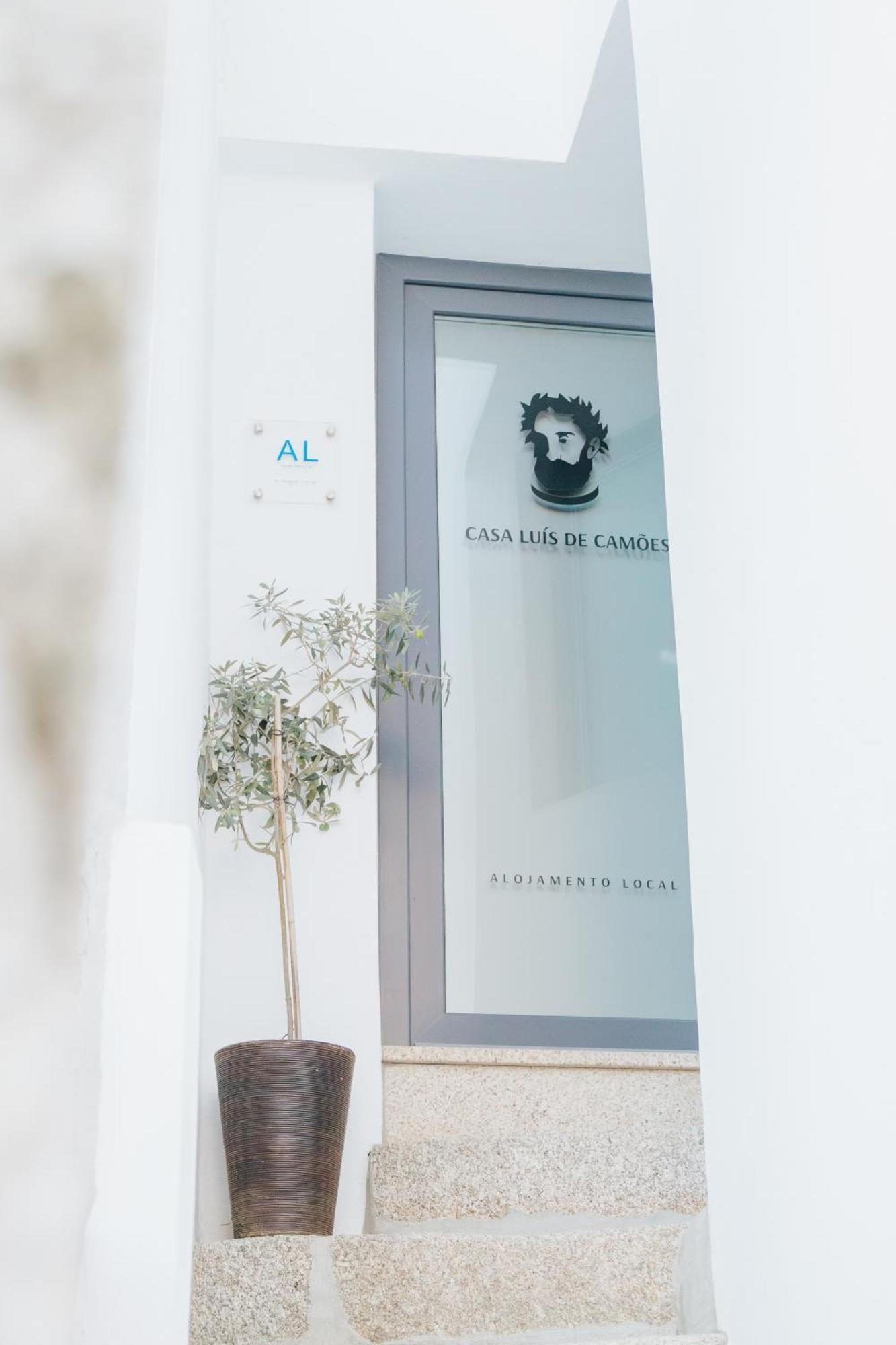 Santar Casa Luis De Camoes - Boutique & Literary Houseゲストハウス エクステリア 写真